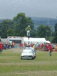 The Flying Gunners demonstrate their way of beating traffic jams !!!

Yeovil Festival of Transport 2001, 11-Aug-2001.